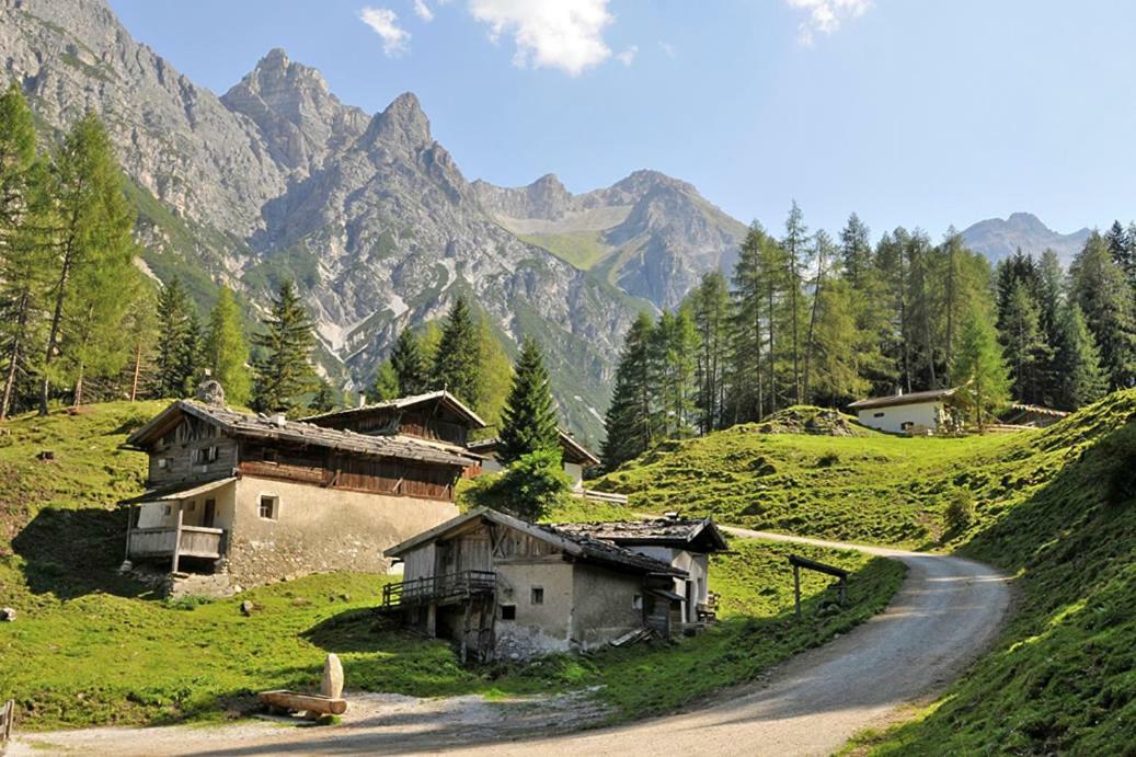 Apart- Chalet Gletschergluck Telfes im Stubai Esterno foto